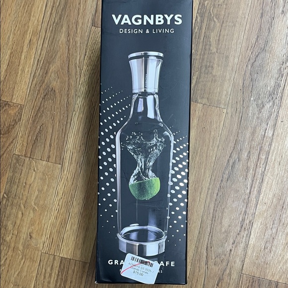 Silver Wine Carafe - Picture 1 of 4